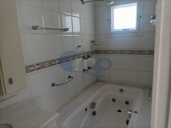 Imagem Apartamento á venda com 4 dormitórios no centro de Torres/RS