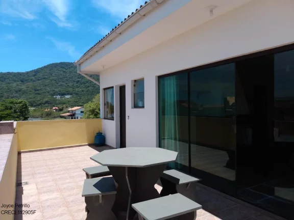 Imagem Oportunidade Única de Investimento! Salão Comercial + Apartamento Residencial à Venda em Peruíbe. Bem Pertinho do Mar.