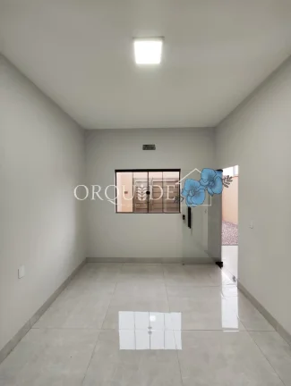 Imagem Imperdível oportunidade de casa à venda em Rio Verde-GO, Residencial Gameleira: 3 quartos, 1 suíte, 1 sala, 2 banheiros, 2 vagas, 103m².