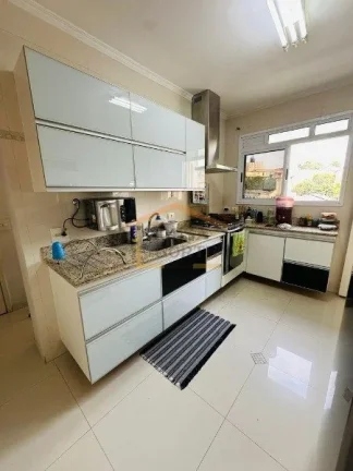 Imagem Apartamento com 160m², 3 dormitórios, sendo 3 suites todos com varanda, sala para dois ambientes, ...