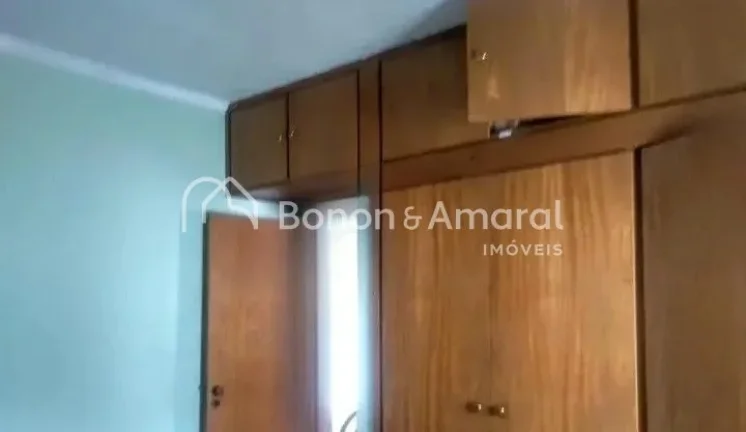 Imagem Terreno com duas casas construídas, ideal para morar e empreender. A casa frontal possui 45,69 m² ...