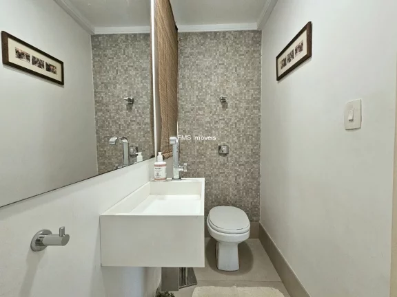 Imagem Apartamento no Bairro Itaim Bibi com 3 Quartos sendo 1 Suíte, 4 Banheiros, 1 Vaga de Garagem.