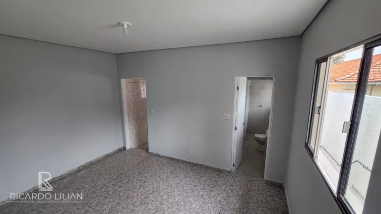 Imagem "Oportunidade Única! Propriedade na Vila Guarani - Zona Sul com 3 Casas Independentes e Terreno Amplo de 240m²"