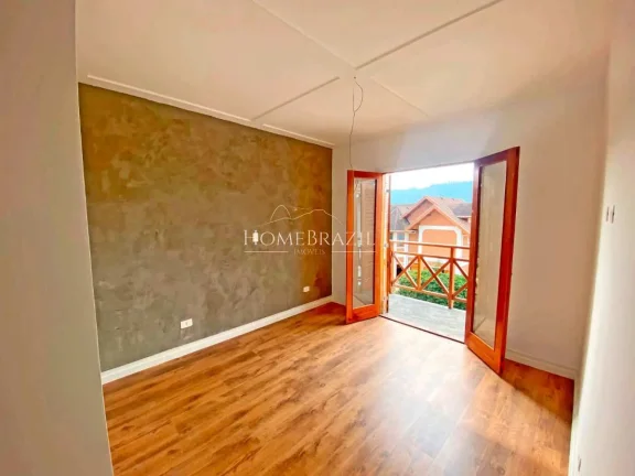 Imagem Casa Nova à Venda em Condomínio Fechado no Jardim Márcia, Campos do Jordão | Próxima ao Capivari
