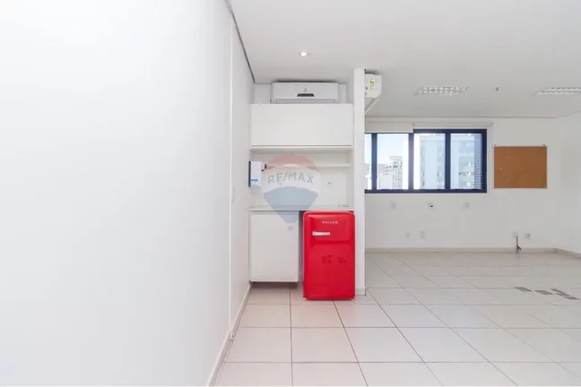 Imagem "Oportunidade Única: Sala Comercial em SP"
