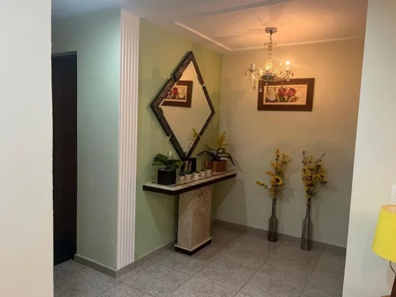 Imagem Sobrado com 4 dormitórios à venda, 362 m² por R$ 1.800.000,00 - Vila Romanópolis - Ferraz de Vasconcelos/SP