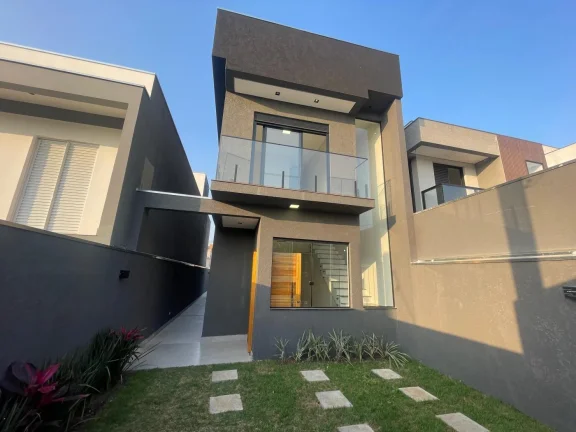 Imagem Casa com 3 Suítes e Piscina no Nova Jaguari