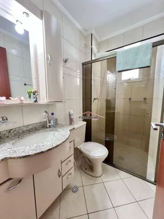 Imagem Apartamento à venda, 120 m² por R$ 650.000,00 - Vila Guilhermina - Praia Grande/SP