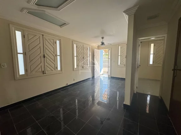 Imagem Casa Triplex à Venda | 4 Quartos | Parque Residencial Laranjeiras - Serra/ES