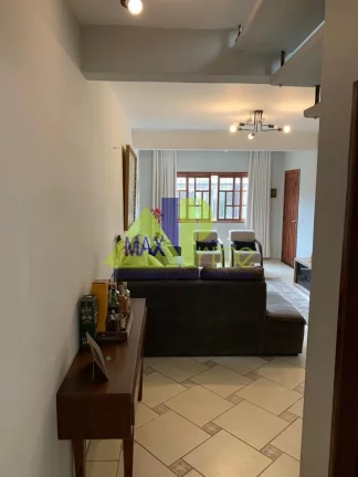 Imagem Imperdível: Casa à venda na Vila Amália, São Paulo-SP, com 3 quartos, 1 suíte, 2 banheiros e 3 vagas de garagem!