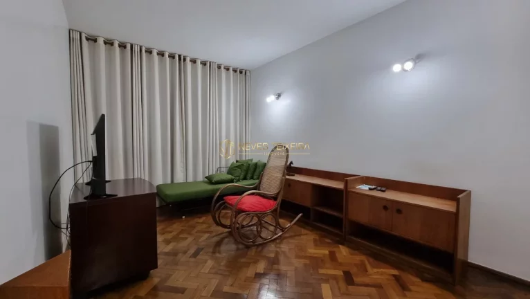 Imagem Nascente, Meio de Quadra, Andar Alto, Vazado, Vista Livre!!! SQS 110