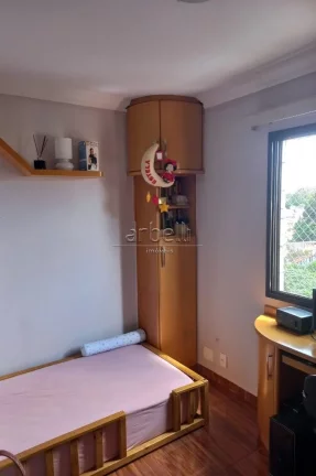 Imagem Apartamento com 50 metros quadrados, dois dormitórios com móveis sob medida sendo um deles com esc...