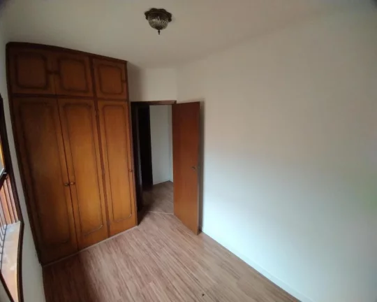 Imagem Alugo sobrado 4 dorm no jd Bonfiglioli