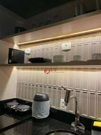 Imagem Studio para venda no centro semi mobiliado com 1 dormitório, 1 banheiro, 1 sacad