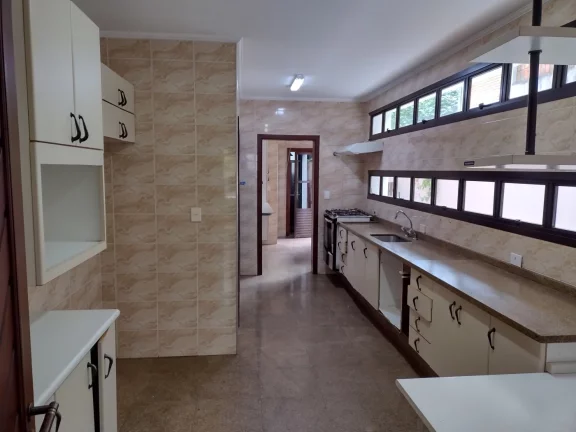 Imagem Casa em Condomínio para Locação em Santana de Parnaíba / SP no bairro Alphaville