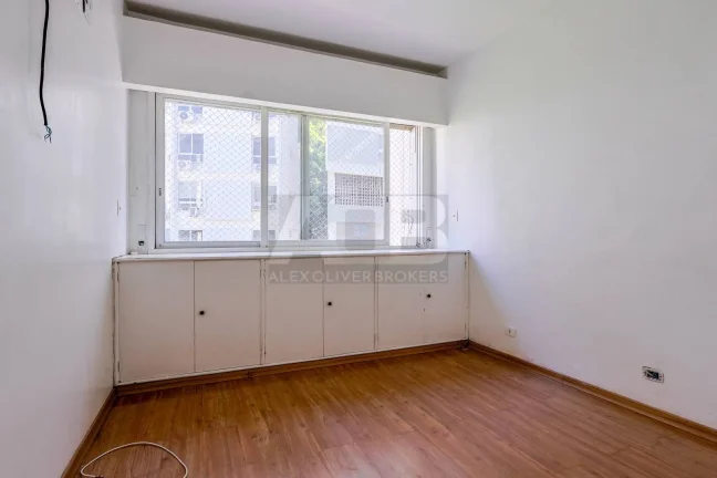 Imagem Apartamento à venda em Copacabana, 4quartos, 244m2, 1vg, Pça Eugenio Jardim