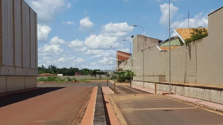 Imagem Prédio industrial/comercial diferenciado, próximo da Rodovia Professor Zeferino Vaz (SP 332), pró...