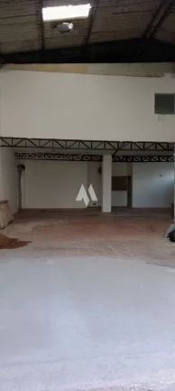 Imagem Ampla Loja de Esquina - Estuário - Santos/SP