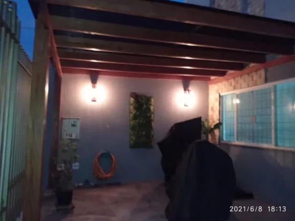 Imagem Sobrado para Venda em Maringá, Jardim Fregadoli, 3 dormitórios, 1 suíte, 2 banheiros, 2 vagas