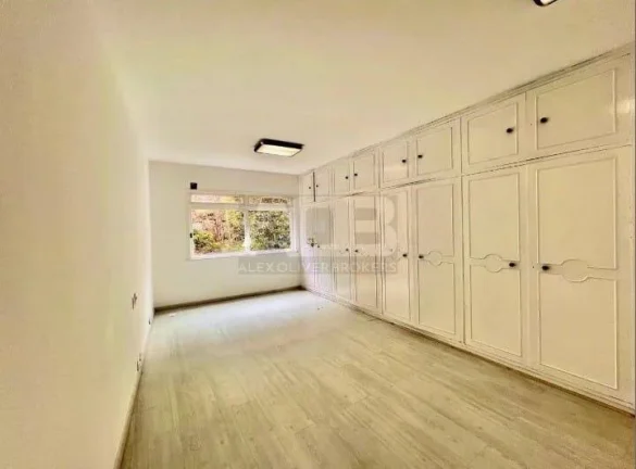 Imagem Apartamento à venda em Botafogo, 4quartos, 2 vagas e 270m2