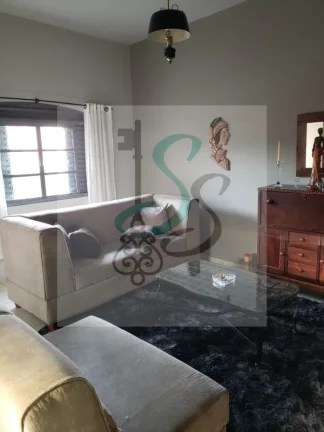 Imagem Venda de casa na Vila Nunes, Lorena. 3 dormitórios sendo 1 suíte, sala, cozinha com armários, área de serviço, 3 banheiros, 2 vagas de garagem cober