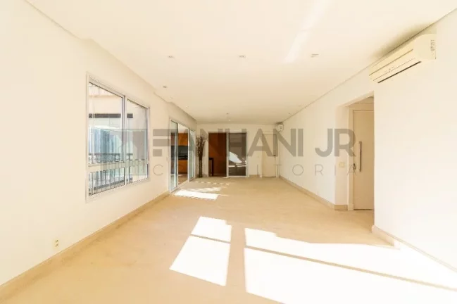 Imagem Apartamento de Alto Padrão na Vila Nova Conceição: 3 Quartos, 3 Suítes, 3 Salas, 5 Banheiros, 4 Vagas, 192m² - São Paulo-SP