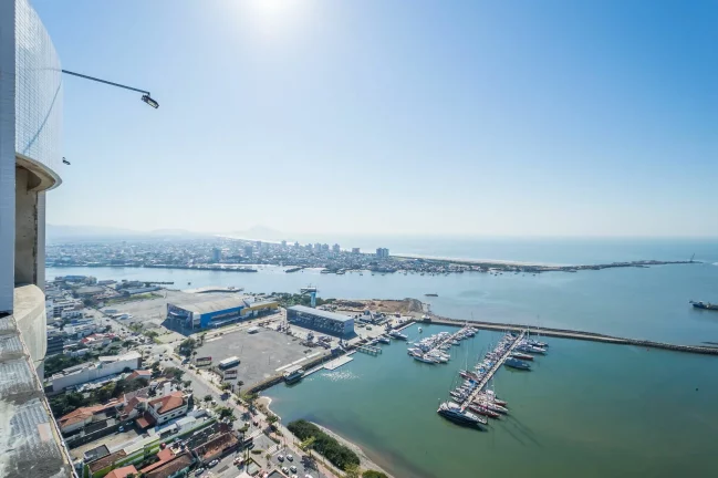 Imagem Duplex com 3 dormitórios à venda sendo 3 suítes, 328.96 m² por - R$ 8.750.000,00 - Fazenda - Itajaí/SC