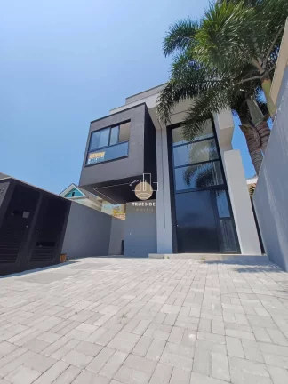 Casa dos sonhos em condomínio de luxo - Recreio dos Bandeirantes