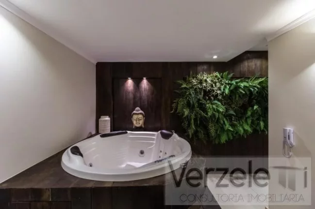 Imagem Frente ao Mar para Venda em Balneário Camboriú / SC no bairro Centro