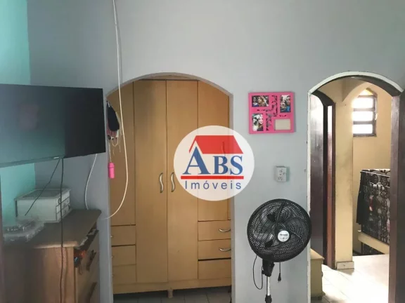 Imagem sobrado com piscina