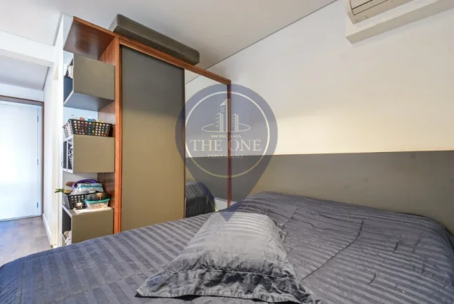 Imagem Studio de Luxo à Venda em Pinheiros - São Paulo-SP: 1 Quarto, 2 Salas, 1 Banheiro, 1 Vaga, 49m² de Pura Elegância!