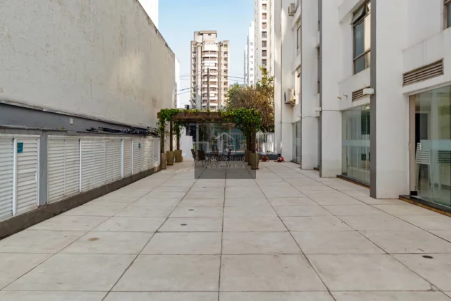 Imagem Apartamento Impecável no Itaim Bibi - 3 Dorms, 1 Suíte, 105m². Viva o Melhor de SP!