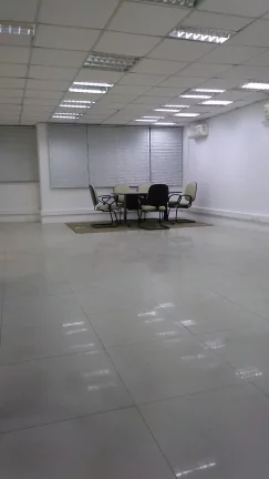 Imagem ÓTIMA SALA COMERCIAL MEDINDO 231M² NO CORAÇÃO DO CENTRO DO RIO - RJ