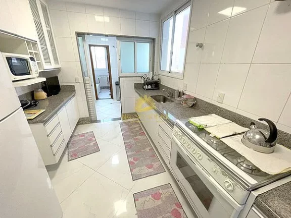 Imagem Exclusividade Beira-Mar: Apartamento de Alto Padrão na Quadra Mais Nobre da Praia de Peracanga
Desc...