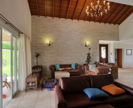 Imagem Casa no Condomínio Jardim das Palmeiras