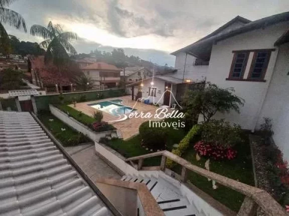 Imagem Casa com 4 dormitórios à venda, 150 m² por R$ 1.350.000,00 - Tijuca - Teresópolis/RJ