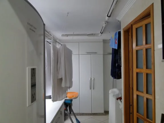 Imagem Apartamento com 2 dormitórios à venda por R$ 450.000 - Encruzilhada - Santos.