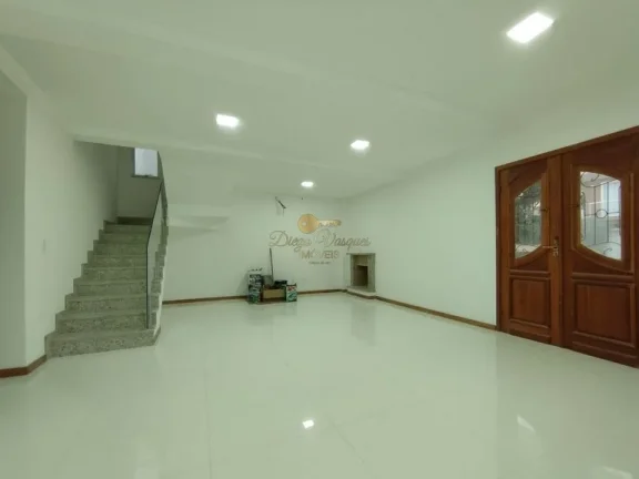 Imagem Casa em Condomínio para Venda em Teresópolis / RJ no bairro Vargem Grande