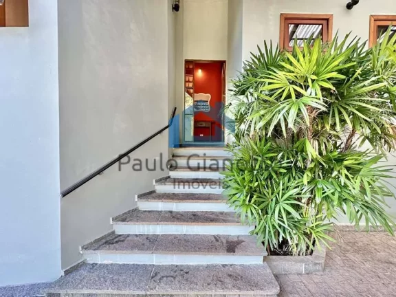 Imagem Linda casa à venda em condomínio na Graja Viana