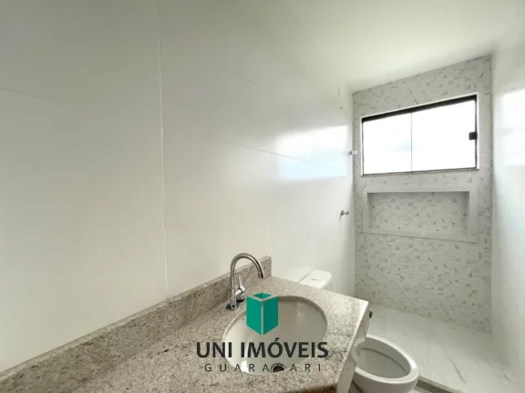 Imagem A venda uma linda casa duplex com 3 quartos sendo 2 Suítes, acabamento de alta qualidade - Guarapari