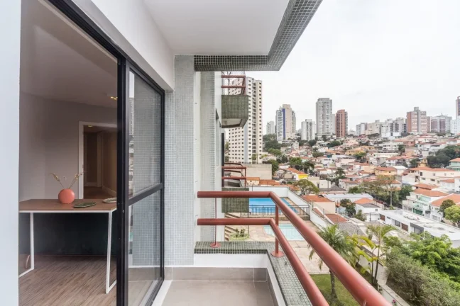 Imagem Apartamento 93M² Reformado, 3Q, 1 Suíte, 2 Banheiros, 2 Vagas, Varanda, Piscina, Academia, Churrasqueira, Playground, Salão de Festas e Jogos, Quadra.