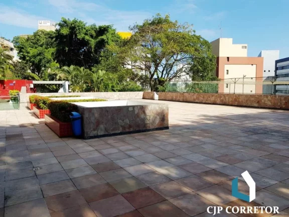 Imagem Apartamento de três quartos com suíte e dependência para vender