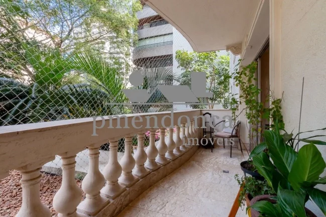 Imagem Apartamento Perdizes com 4 quartos (1 sui­te) e 2 vagas, 220m²
