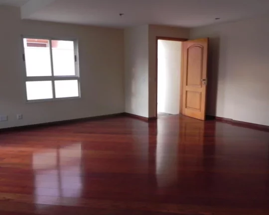 Imagem Vendo casa em condomínio fechado 3 suítes , Parque dos Príncipes