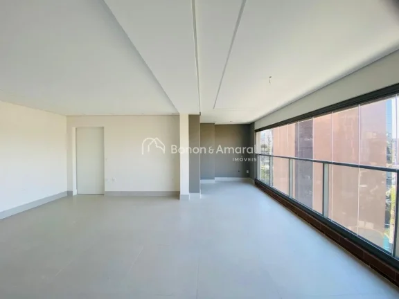 Imagem Oportunidade no Cambuí: apartamento amplo com 4 dormitórios