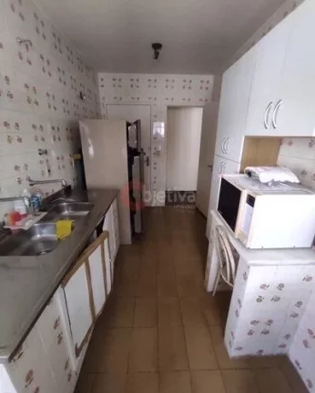 Imagem Apartamento de 3 quartos à 300 metros da Praia - Algodoal - Cabo Frio - RJ