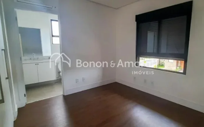 Imagem Aconchegante casa para venda em Sousas, com 200 m² de área construída. A residência possui livin...