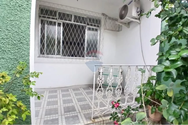 Imagem casa à venda com 2 quartos, 243 m² em Cascadura, Rio de Janeiro.