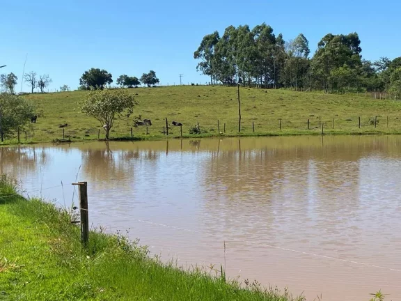Imagem Sítio de 2 alqueires na região de Guarei/SP.