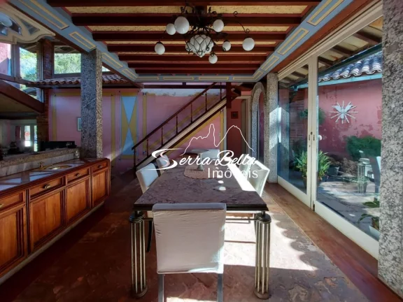 Imagem Casa com 3 dormitórios à venda, 350 m² por R$ 1.800.000,00 - Vargem Grande - Teresópolis/RJ